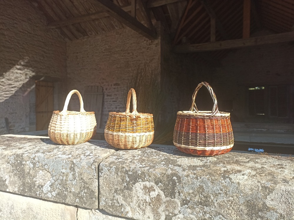 3 créations décoratives en osier tressé à la main